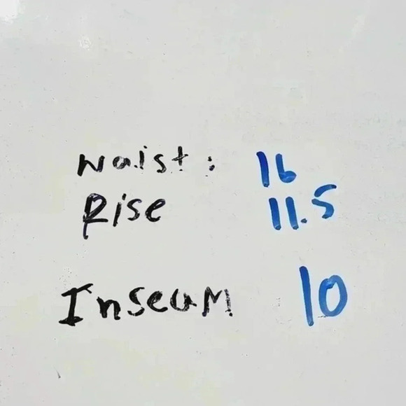 Eddie Bauer Chino Plaid Men's Cargo Shorts Size 32x10 - Picture 3 of 6